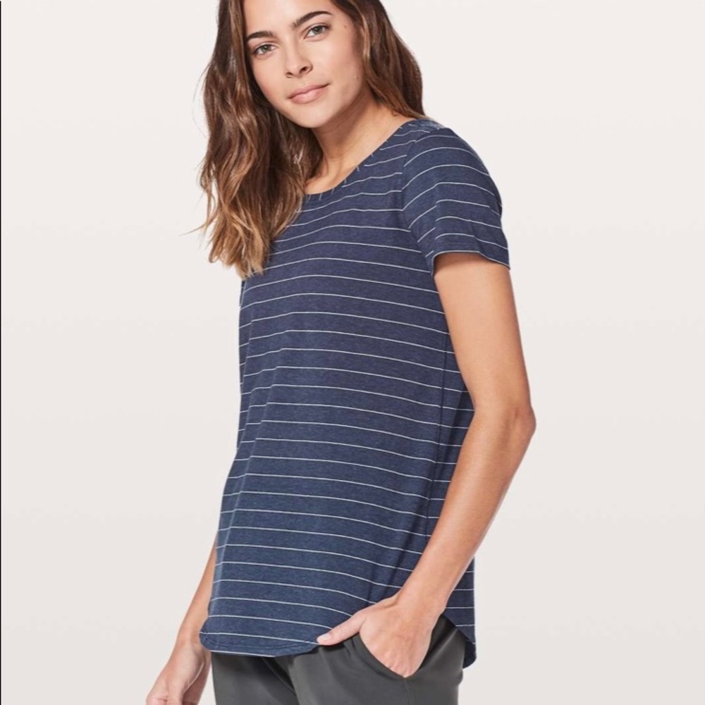 Lululemon Love Crew, Size 6
